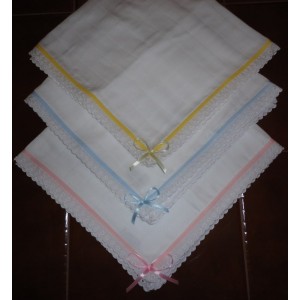 Fraldas com bordado ingl&ecirc;s pequeno